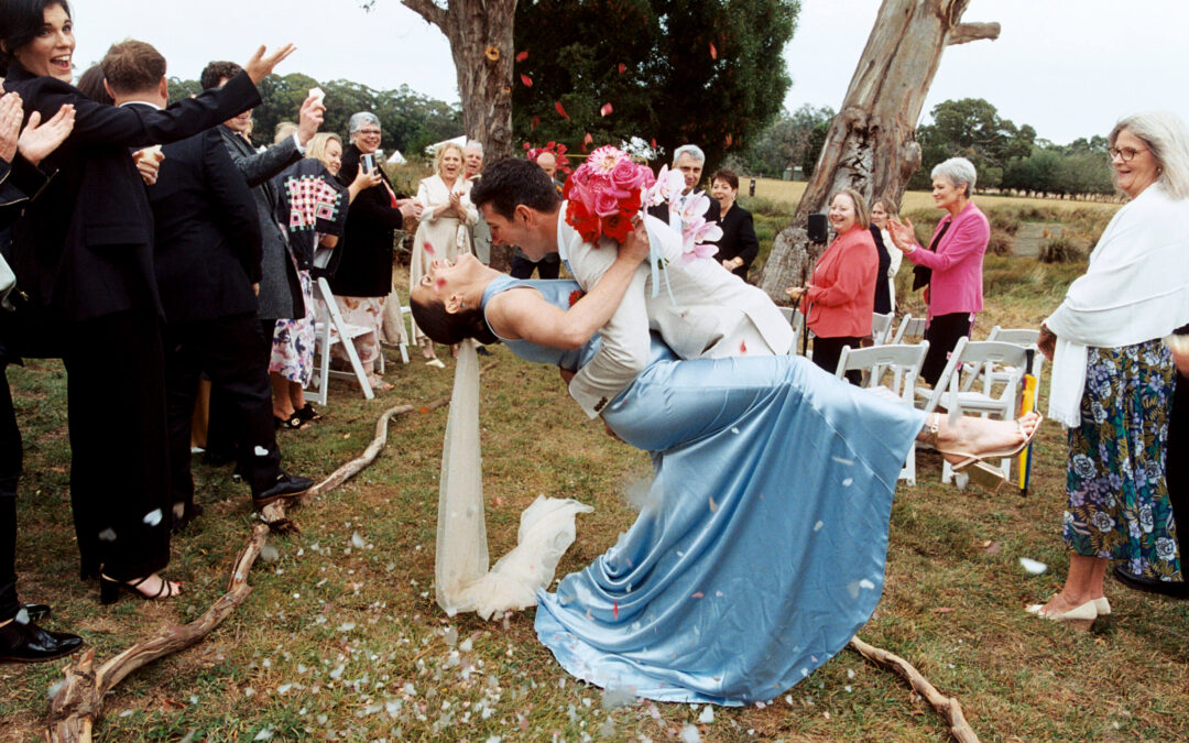 Top 5 Benefits of Choosing a Wedding Celebrant as Your Wedding MC